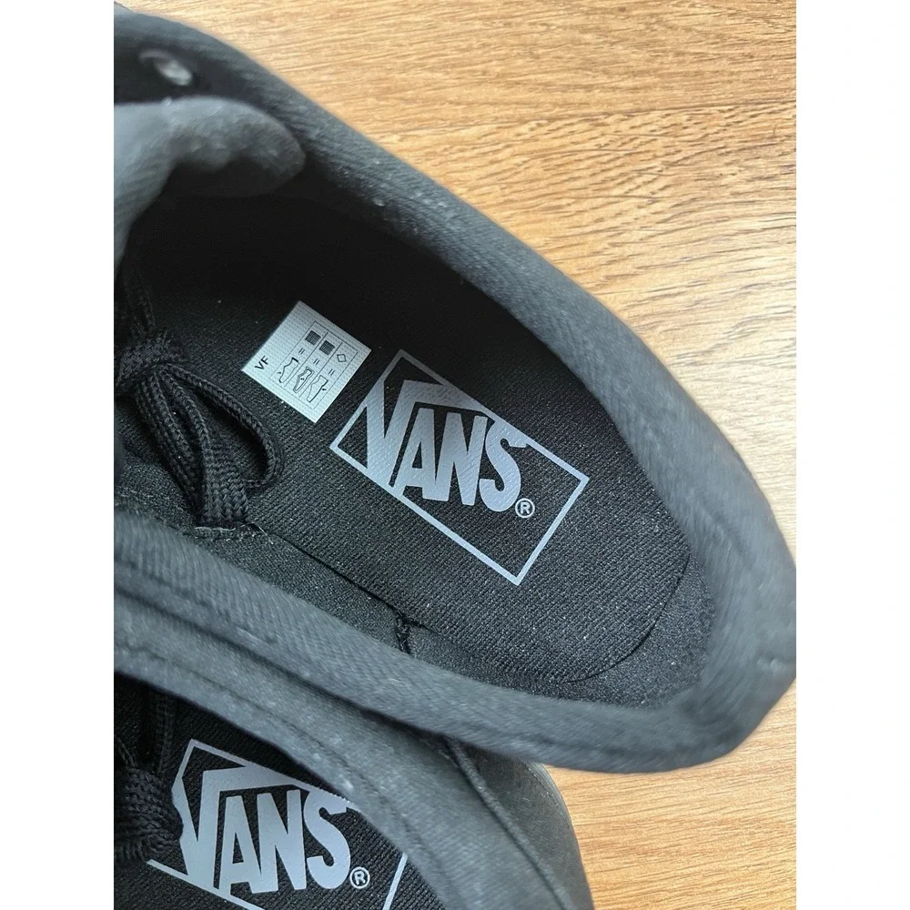 Vans Women's Doheny Canvas Sneakers Black/Black Size‎ 7 NEW in Box